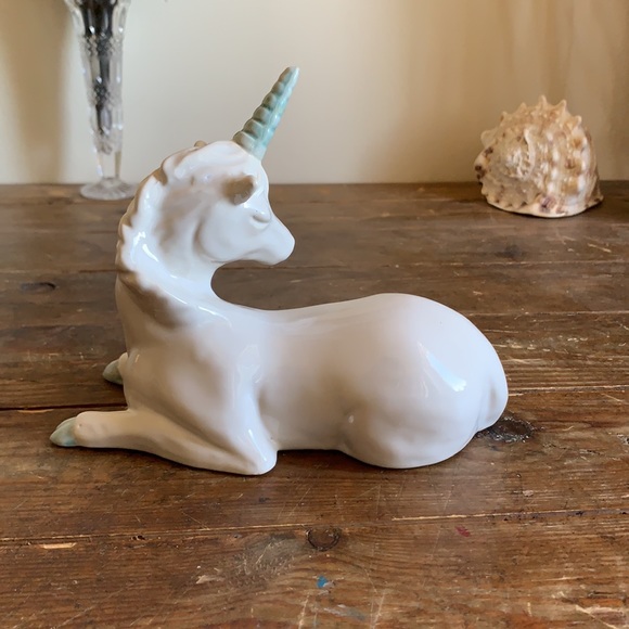 Unicorn Ring Holder - Picture 3 of 7